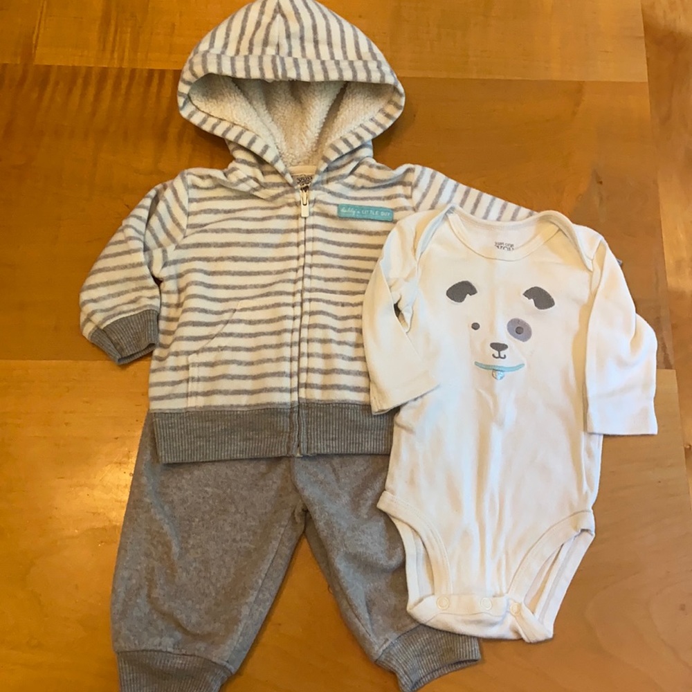 Carter’s 3 Month Fleece Coordinating Set